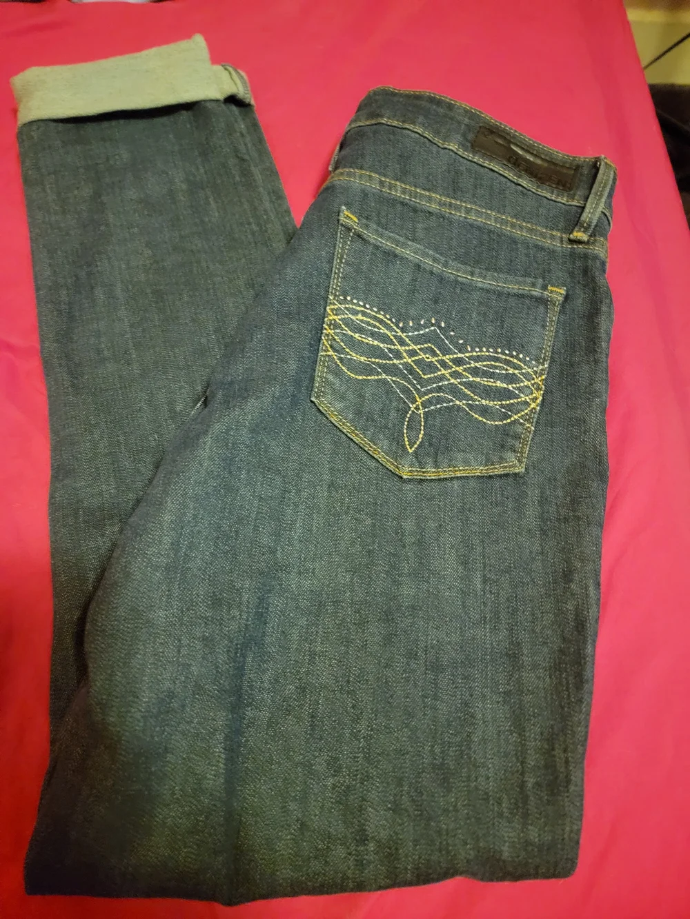 Denizen from Levi's Dark Blue Straight Leg Jeans with Embroidered Back Pocket